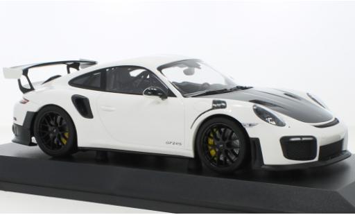 Diecast model cars Porsche 911 GT2 RS (991.2) white 2018 1/18 Minichamps