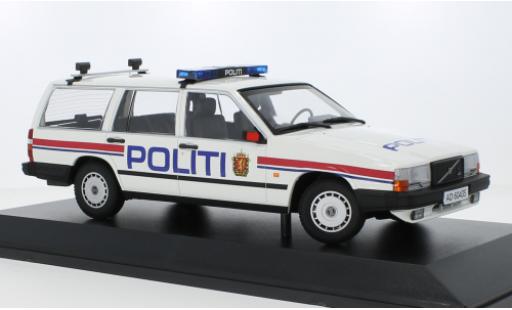 Diecast model cars Volvo 740 GL Estate Politi (N) 1986 1/18 Minichamps
