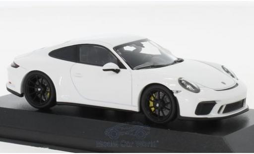 Diecast model cars Porsche 911 GT3 (991.2) Touring white 2018 1/43 Minichamps