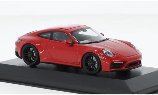 Diecast model cars Porsche 911 GTS Carrera 4 red 2019 1/43 Minichamps