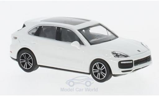 Diecast model cars Porsche Cayenne Turbo white 2017 1/87 Minichamps