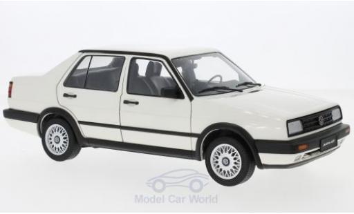Diecast model cars Volkswagen Jetta Base GT white 1/18 Mission Model