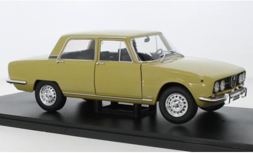 Diecast model cars Alfa Romeo 2000 berlina yellow 1971 1/18 Mitica