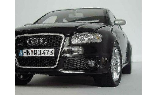 Audi RS4 berline 1/18 Minichamps black diecast model cars