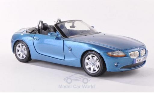 Diecast model cars Bmw Z4 roadster (E85) metallic blue 2003 hood ge&Atilde;&para;ffnet 1/24 Motormax