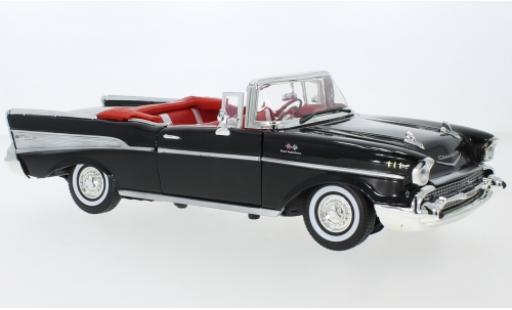 Diecast model cars Chevrolet Bel Air Convertible black 1957 1/18 Motormax