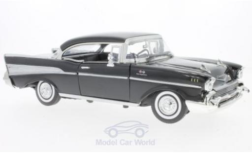 Diecast model cars Chevrolet Bel Air Coupe black 1957 1/18 Motormax