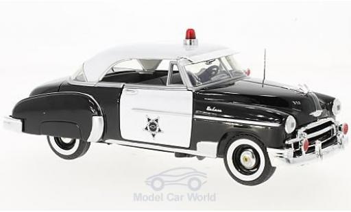 Diecast model cars Chevrolet Bel Air police black/white 1950 1/24 Motormax