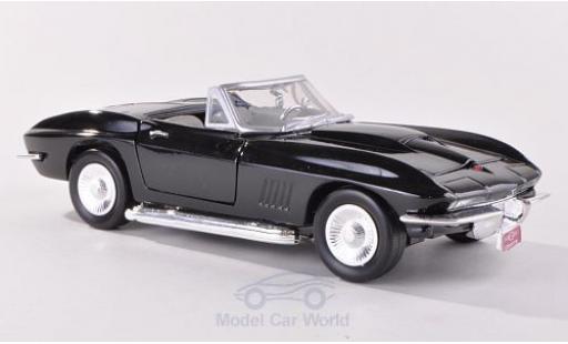 Diecast model cars Chevrolet Corvette Stingray Convertible (C2) black 1967 1/24 Motormax