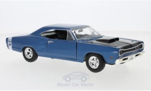 Diecast model cars Dodge Coronet Super Bee metallic blue/black 1969 1/24 Motormax