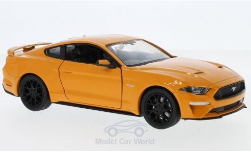 Diecast model cars Ford Mustang GT orange 2018 1/24 Motormax