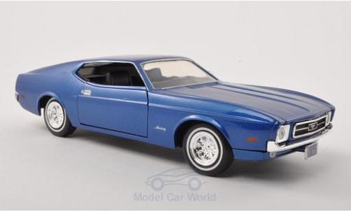 Diecast model cars Ford Mustang Fastback Sportsroof metallic blue 1/24 Motormax