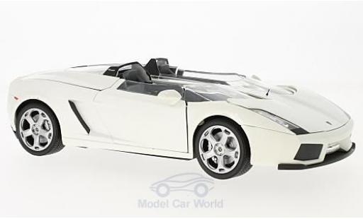 Diecast model cars Lamborghini Concept Base S metallic white 1/24 Motormax