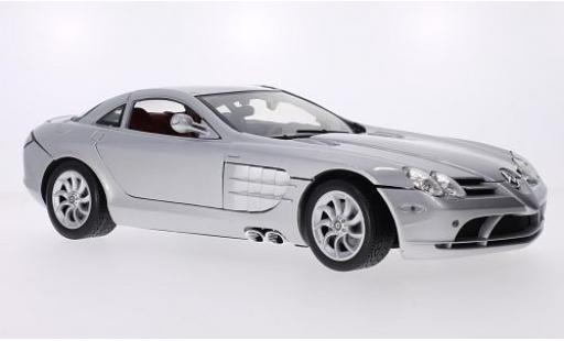Diecast model cars Mercedes CLA Base McLaren SLR grey 1/12 Motormax