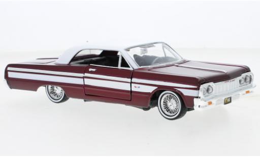 Diecast model cars Chevrolet Impala SS metallise red/white 1964 1/24 Motormax