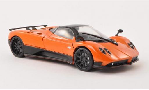 Diecast model cars Pagani Zonda F orange sans Vitrine 1/24 Motormax