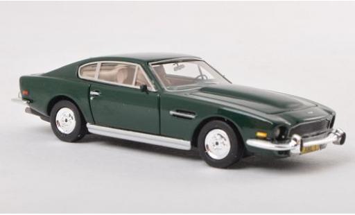 Diecast model cars Aston Martin V8 saloon green 1980 1/87 Neo