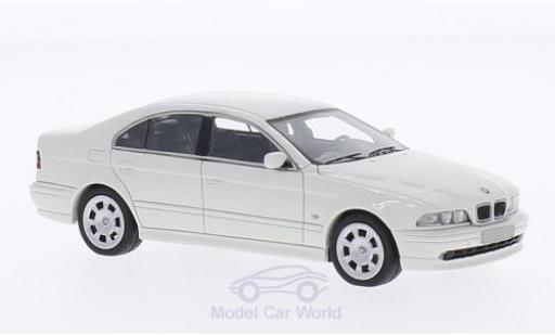 Diecast model cars Bmw 520 berline i (E39) white 2002 1/43 Neo