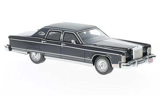 Diecast model cars Lincoln Continental Town Car metallic blue 1977 1/43 Neo