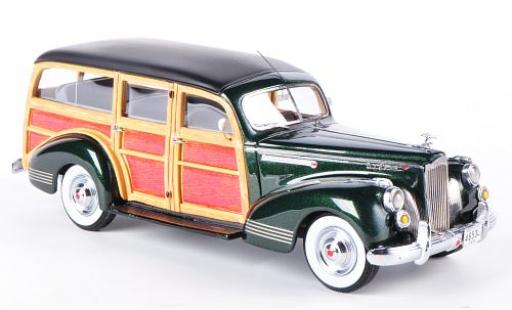Diecast model cars Packard 110 Deluxe Wagon metallic green/Holzoptik 1941 1/43 Neo