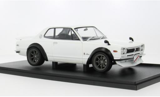 Diecast model cars Nissan Skyline 2000 GT-R (C10) Hakosuka white 1970 1/18 Solido