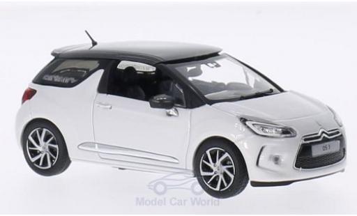 Diecast model cars DS Automobiles DS3 Berline Citroen white/metallic grey 2014 1/43 Norev