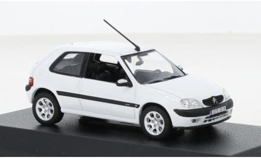 Diecast model cars Citroen Saxo VTS white 2000 1/43 Norev
