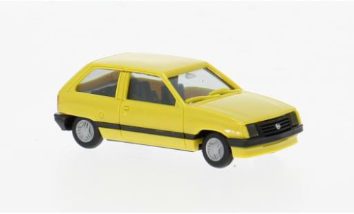 Diecast model cars Opel Corsa A SR A yellow 1/87 Herpa