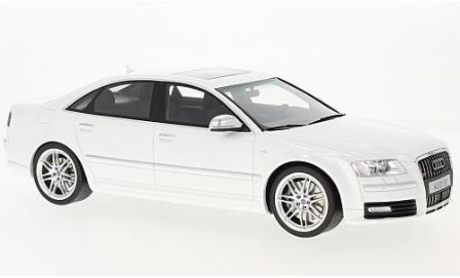 Diecast model cars Audi S8 berline D3 white 2008 1/18 Ottomobile