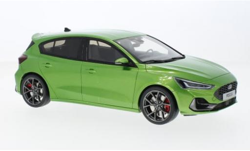 Diecast model cars Ford Focus ST MK IV Phase 2 metallise green 2022 1/18 Ottomobile