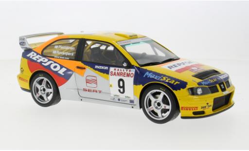 Diecast model cars Seat Cordoba WRC Evo2 Rally San Remo 1999 #9 1/18 Ottomobile