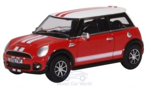 Diecast model cars Mini Cooper Base red/white 1/76 Oxford