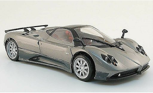 Pagani Zonda F 1/24 Motormax grey/black/carbon diecast model cars