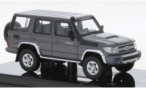 Diecast model cars Toyota Land Cruiser 70 76 metallise grey/white 2014 1/64 Para64