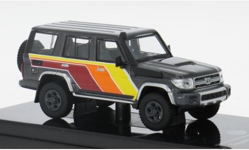 Diecast model cars Toyota Land Cruiser 70 76 black/Dekor 2014 1/64 Para64