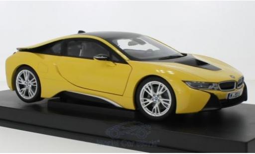 Diecast model cars Bmw i8 Coupe yellow 1/18 Paragon