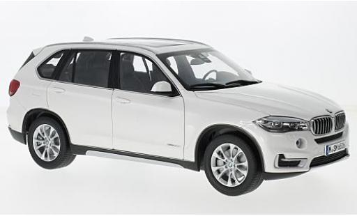 Diecast model cars Bmw X5 suv (F15) metallic white 1/18 Paragon