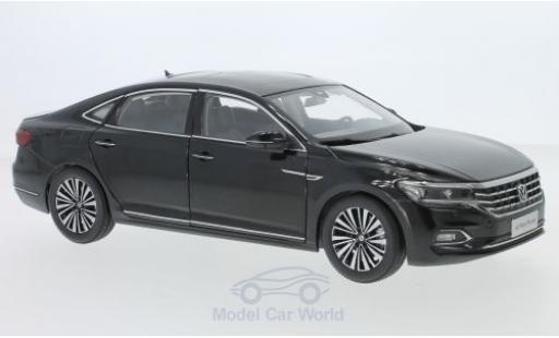 Diecast model cars Volkswagen Passat B8 black 2019 1/18 Paudi