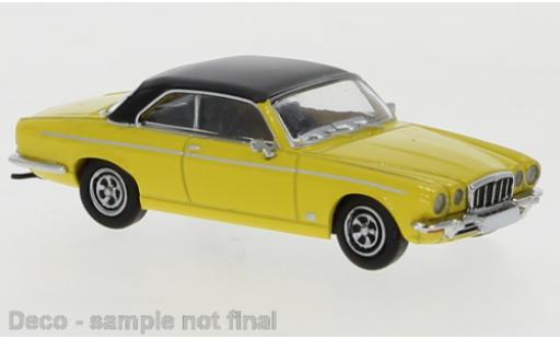 Diecast model cars Jaguar XJC Base -C yellow/matt-black 1973 1/87 PCX87
