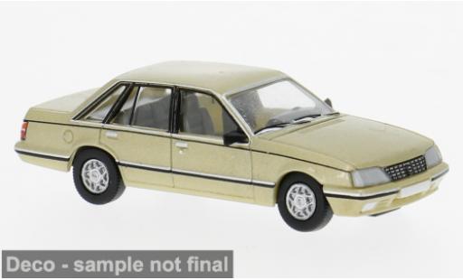Diecast model cars Opel Senator A2 beige 1982 1/87 PCX87