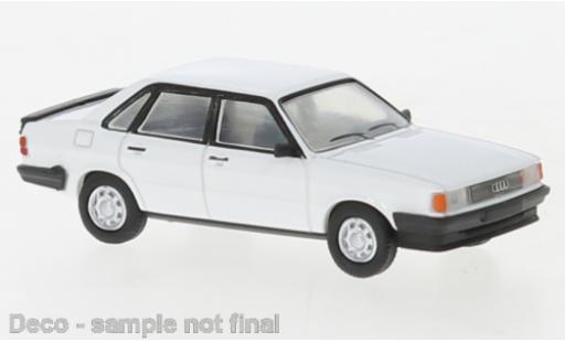 Diecast model cars Audi 80 berline (B2) white 1978 1/87 PCX87
