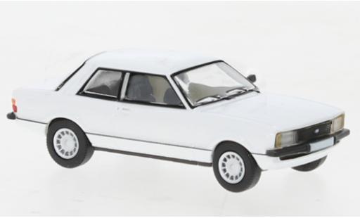 Diecast model cars Ford Taunus TC2 white 1976 1/87 PCX87