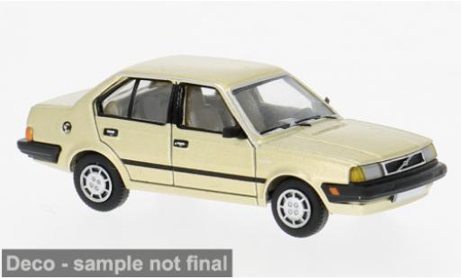 Diecast model cars Volvo 360 Base beige 1985 1/87 PCX87