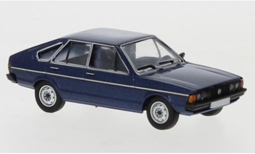 Diecast model cars Volkswagen Passat B1 metallic blue 1977 1/87 PCX87