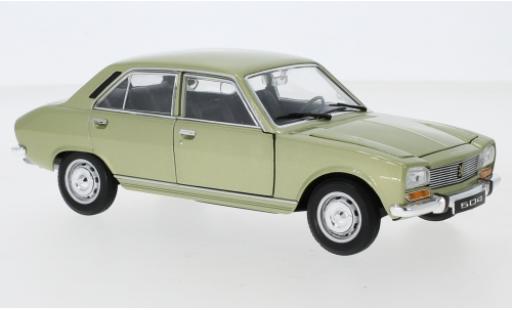Diecast model cars Peugeot 504 Berline green 1/24 Welly