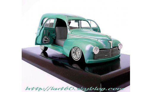 Peugeot 203 Fourgonette 1/18 Solido short delivery lowride diecast model cars