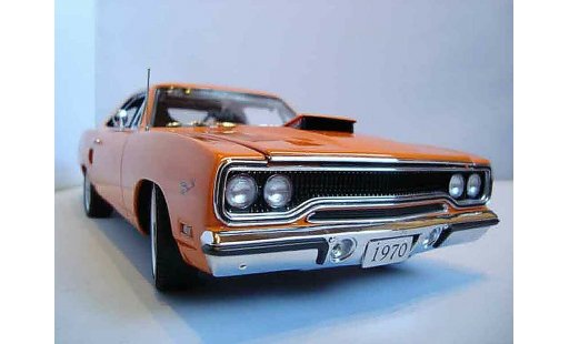 Porsche 911 Base 1/18 GMP road runner 1970 limited edition of diecast model cars