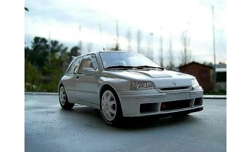 Renault Clio Maxi 1/18 Ottomobile white diecast model cars
