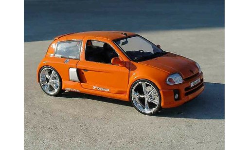 Renault Clio V6 1/18 Universal Hobbies orange diecast model cars