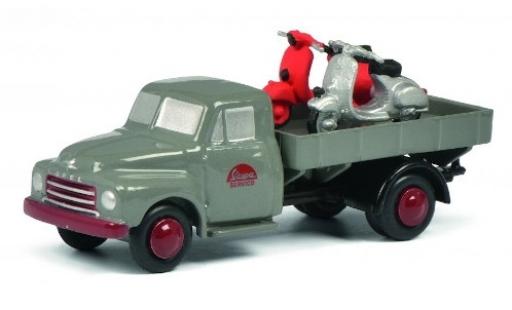Diecast model cars Opel Blitz Base Vespa Servico avec charge 2x Vespa des Noch 1/90 Schuco
